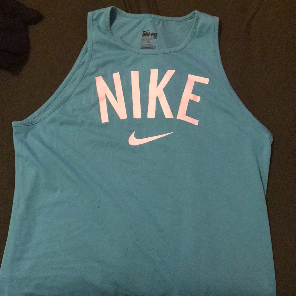 Nike muscle tank